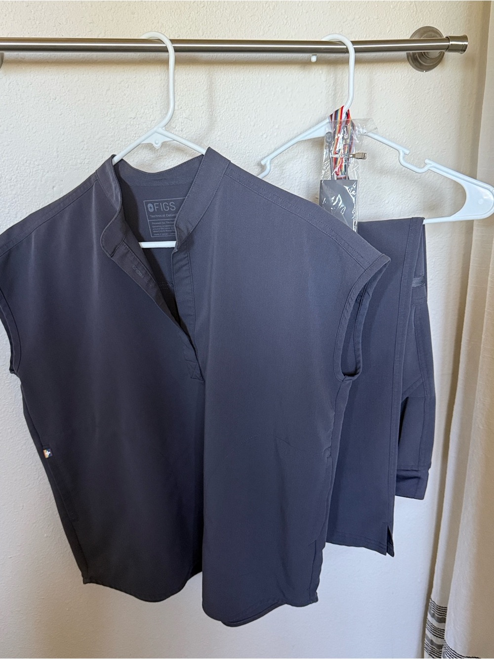 FIGS Sleeveless Tunic Top/Pant set in Charcoal Pride